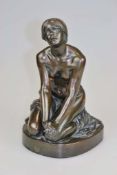 Richard FABRICIUS (1863-1923), Bronze, Knieende Trauernde. Am Sockel signiert: R.D. [...]