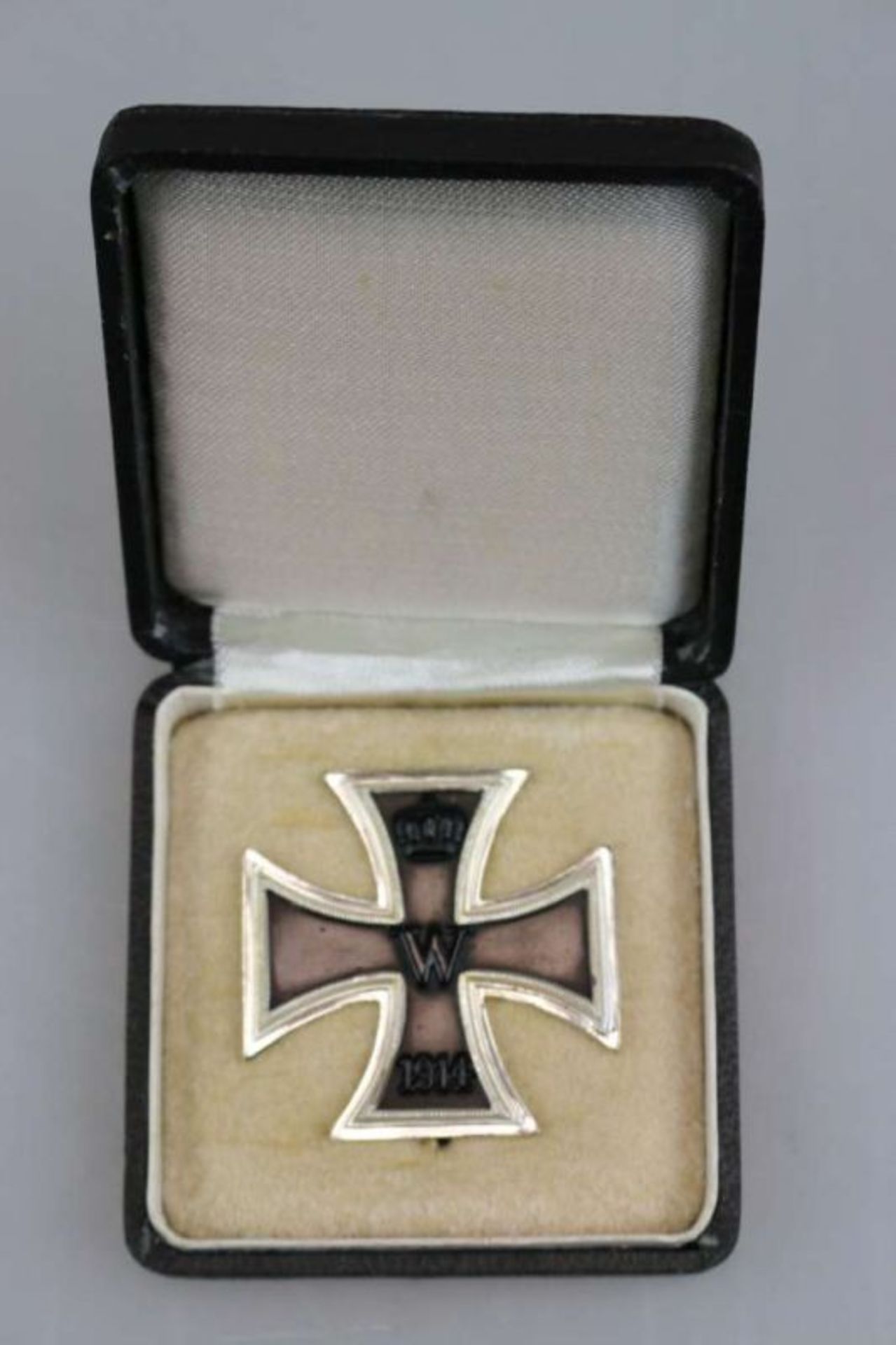 Eisernes Kreuz 1. Klasse 1914 an Nadel, spätere Fertigung im Original-Etui mit [...] - Image 2 of 10