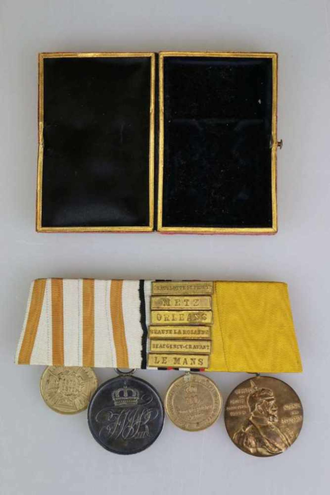 Ordenschnalle Preussen 1870/71 mit 10 Auszeichnungen: Kriegsdenkmünze für Kämpfer [...] - Image 8 of 8