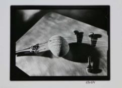 Pavel ODVODY (1953), Fotografie, unten rechts signiert. "Stillleben". Maße: 9,4 x 12,5 cm.