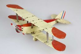 Meccano, Blechspielzeug - Flugzeug um 1930, lackiertes Blech ohne Antrieb. Länge: ca. 40 cm, Alters-