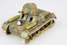 Gama Panzer Nr. 60, mimikry Lackierung. Blechausführung mit Gummiketten, Uhrwerkantrieb mit Start/