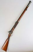 Perkussionsgewehr Parker Hale Volunteer, England, 20. Jh.. Glatter brünierter Lauf im Kaliber 451,