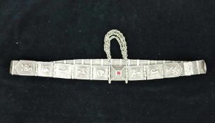 Silbergürtel, Indien um 1900, geflochtene Silberketten mit Zwischenstegen und schauseitig