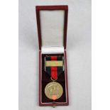 Medaille zur Erinnerung an den 1. Oktober 1938 (Anschluss Sudetenland) mit aufgelegter Spange "