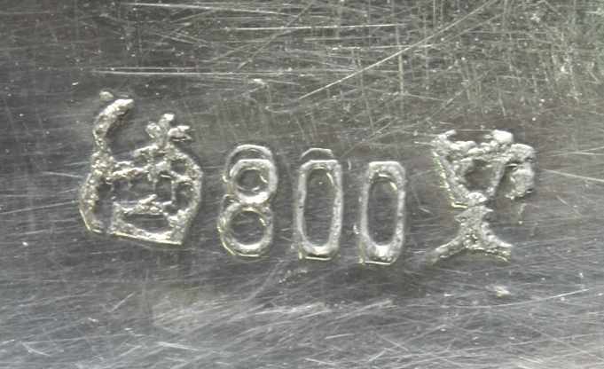 Anbieteschale, dt., 30er Jahre, Silber 800, ovale Form, gebuckelte Wandung, verdickter Rand, - Image 3 of 3