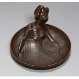 Bronze-Visitenkartenschale, "Junge Dame", Gurschner, Gustav, Mühldorf 1873 - 1971 Wien, runde,