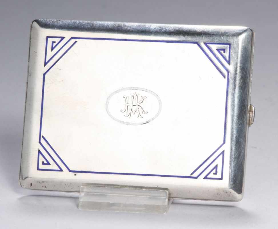 Art Déco Zigaretten-Etui, dt., um 1920, Silber, rechteckig, scharniert, Deckel mit geometrischem