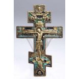 Bronze-Ikonenkreuz, Russland, 18./19. Jh., flache, orthodoxe Kreuzform mit reliefiertem Corpus