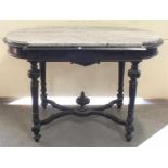 Gründerzeit-Tisch, wohl Frankreich, 19. Jh., Holz, ebonisiert, rechteckige Form mit abgerundeten