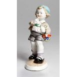 Porzellan-Figur, "Blumenjunge", Porzellanfabrik Leube & Co., Reichmannsdorf, Mitte 20. Jh., Mod.nr.: