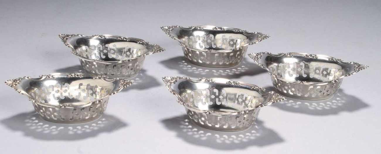 Fünf Anbieteschälchen, USA, Mitte 20. Jh., Sterling Silber, ovale Form, Wandung durchbrochen