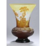 Glas-Ziervase, "Paysage", Emile Gallé, Nancy, um 1904-06, trompetenförmiger Standfuß, kuglig