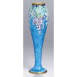 Email-Ziervase, "Glycines", Jules Sarlandie, Limoges, um 1915, Messingkorpus, mit Silberfolie