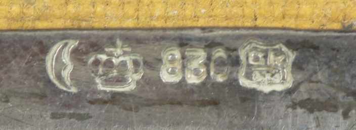 Zigaretten-Schatulle, dt., Mitte 20. Jh., Silber 830, rechteckig, Wandung mit Hammerschlagdekor, - Image 4 of 4