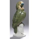 Porzellan-Tierplastik, "Papagei", Schwarzburger Werkstätten, Unterweißbach, um 1920, Entw.:
