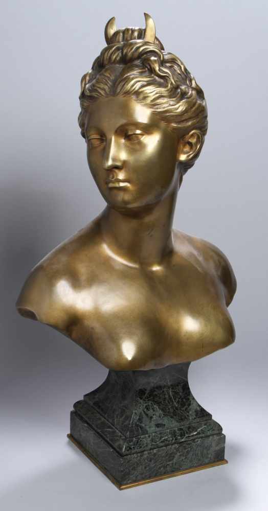 Bronze-Büste, "Diana", Houdon, Jean-Antoine, französischer Bildhauer 1741 - 1828, vollplastische,