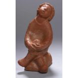 Terracotta-Figur, "Singendes Kind", monogrammierender Bildhauer 1. Hälfte 20. Jh., auf Sockel