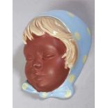 Keramik-Wandmaske, "Mädchen mit Kopftuch", Porzellanfabrik Cortendorf Julius Griesbach, Coburg-