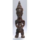 Kult-Figur, Luluwa, Kongo, plastische, stehende Darstellung einer Figur mit großem, vorstehendem,