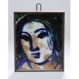 Keramik-Fliese, "Weiblicher Kopf", Atelier Max Laeuger, 1927, in hochrechteckigem Bildfeld sind