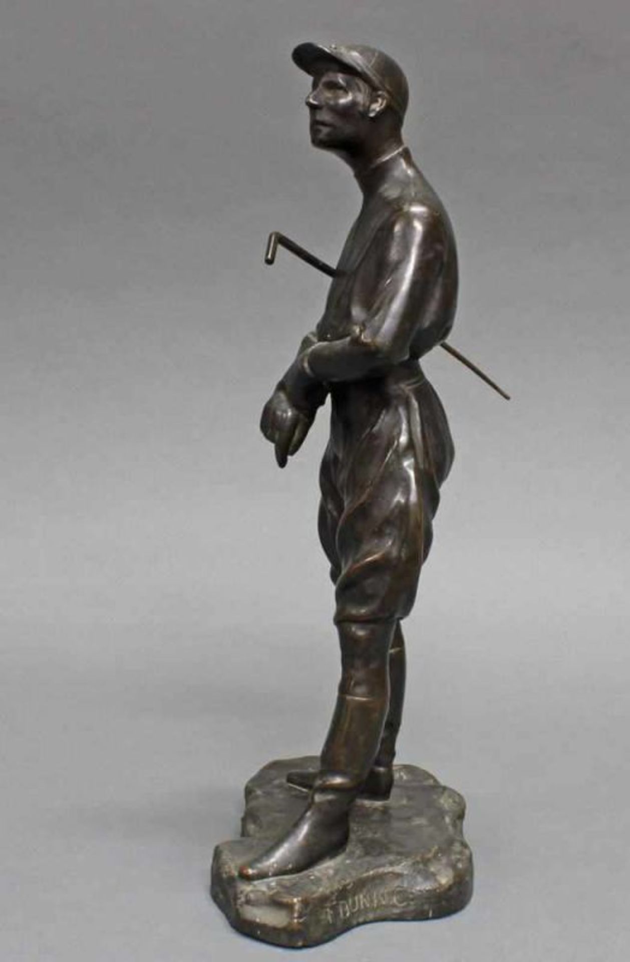 Bronze, dunkelbraun patiniert, "Jockey", auf der Plinthe bezeichnet V. Güttner, Gießerstempel F. - Image 3 of 6