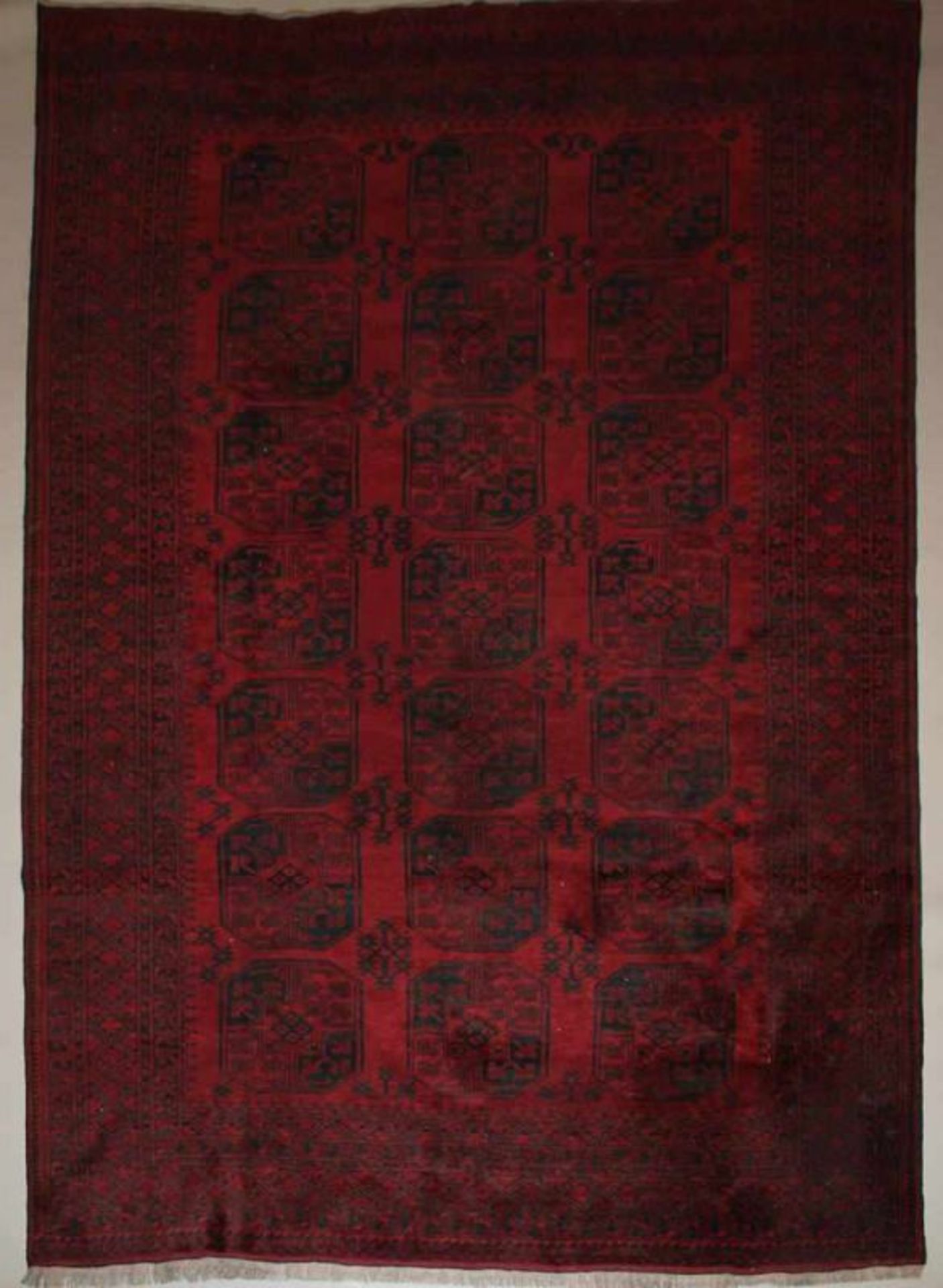 Afghan, ca. 3.26 x 2.32 m, Flor und Rand teilweise Gebrauchsspuren 20.00 % buyer's premium on the