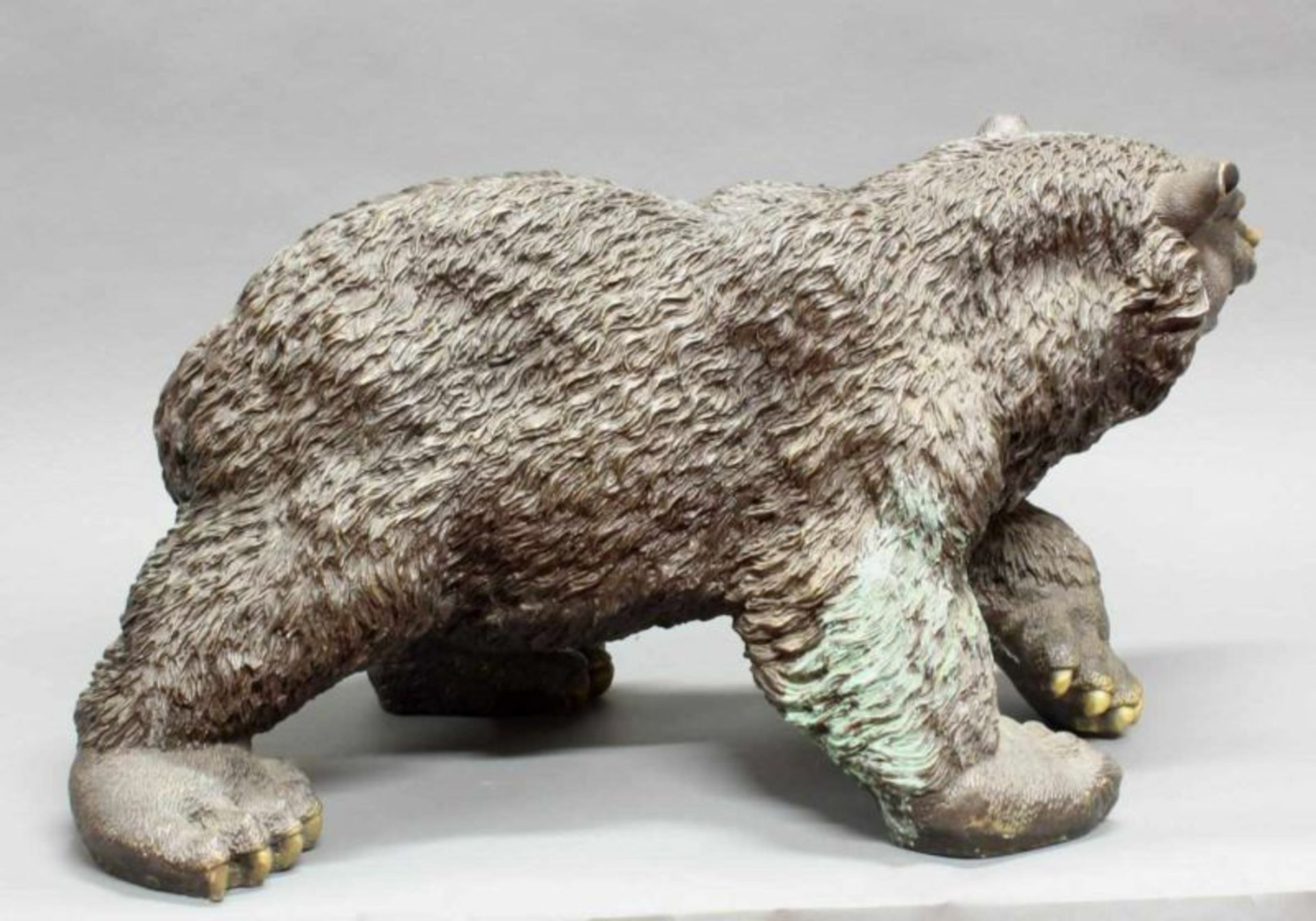Bronze, dunkel patiniert, "Bär", neuzeitlich, 36 cm hoch, 70 cm lang, Patina an einer Stelle - Image 3 of 3