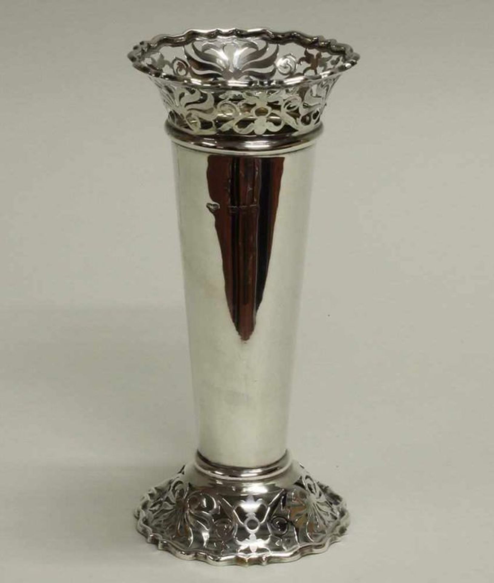 Vase, Silber 925, London, 1900, Goldsmiths & Silversmiths Company, konisch, Fuß und Mündung à jour