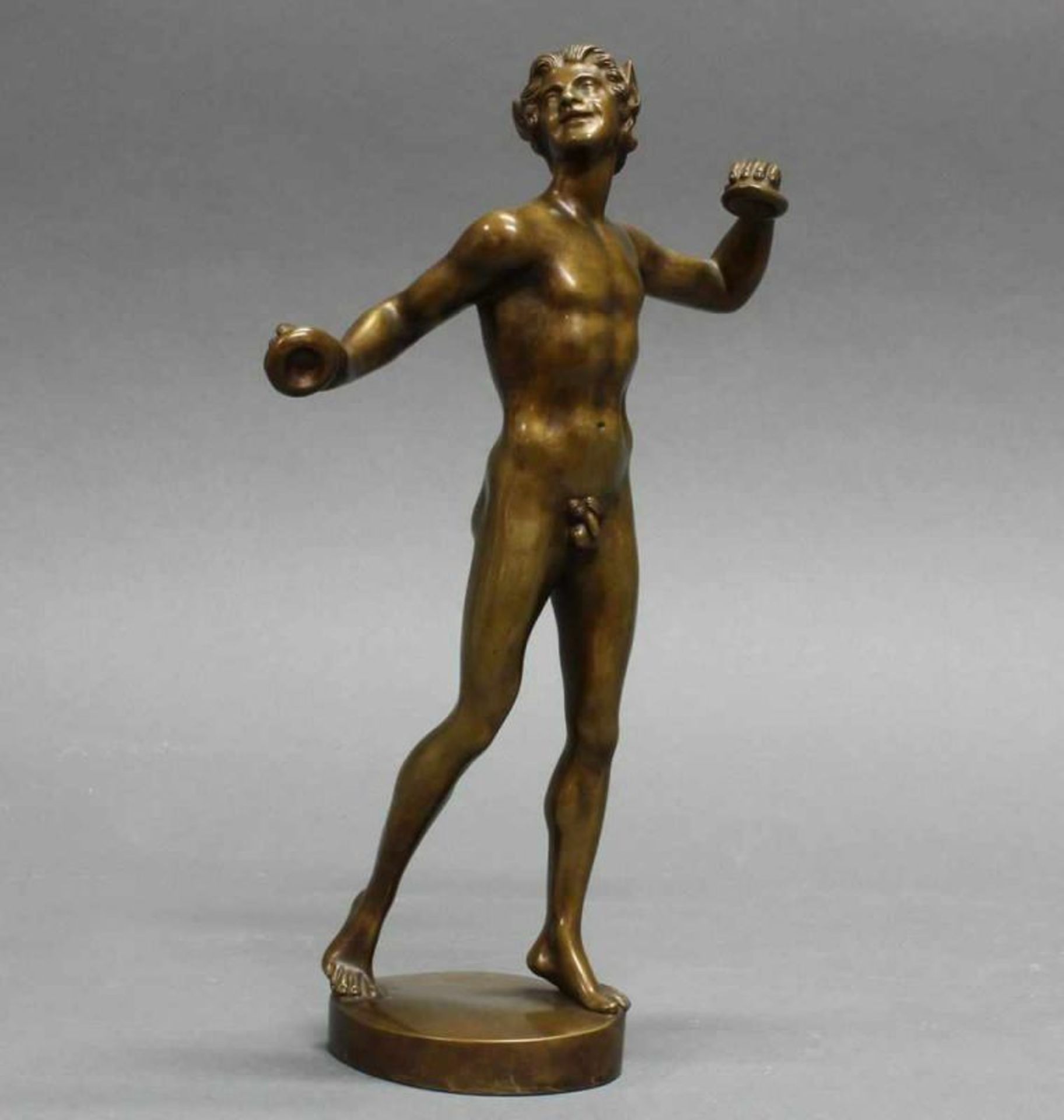 Bronze, "Faun mit Zimbeln", 25.5 cm hoch 20.00 % buyer's premium on the hammer price 19.00 % VAT - Image 2 of 4