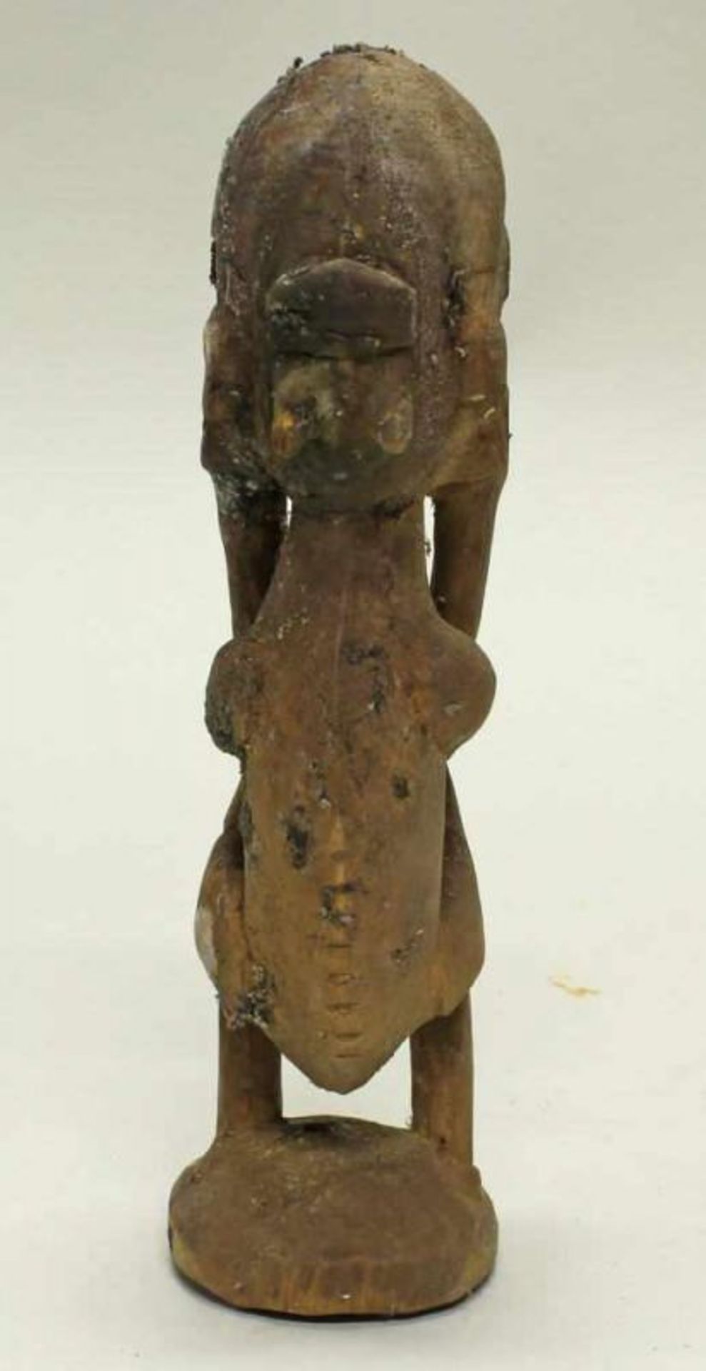Hockende Figur, Chokwe, Zaïre, Afrika, authenisch, Holz, 16.5 cm hoch. Provenienz: Rheinische - Image 3 of 4