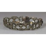 Armband, Silber 835, Markasiten, 17 cm lang 20.00 % buyer's premium on the hammer price 19.00 %