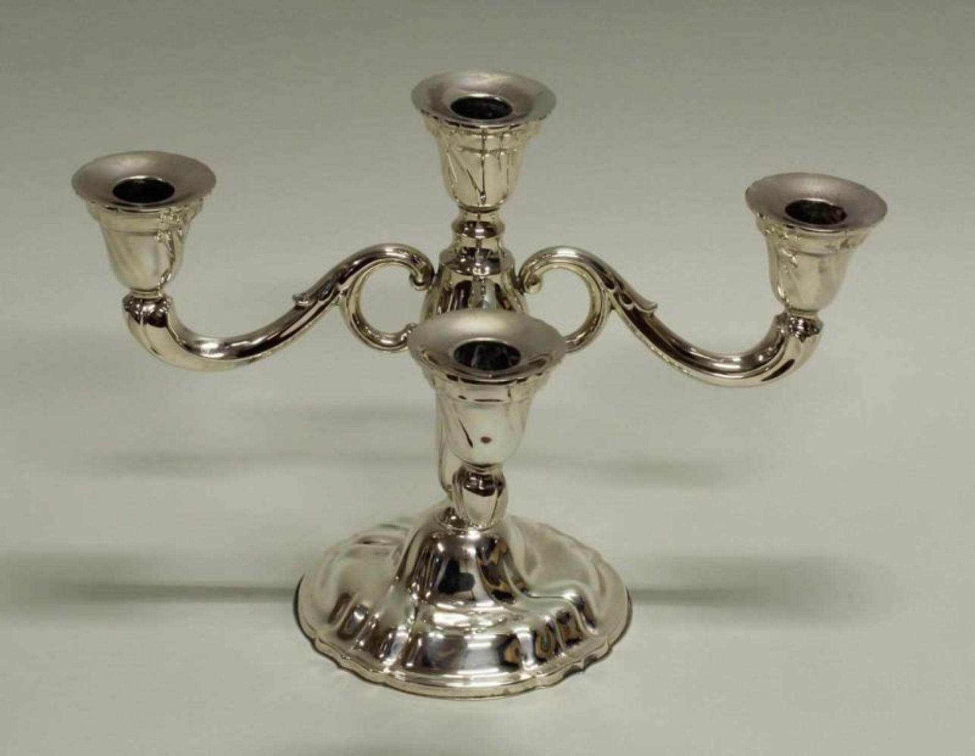 Kerzenleuchter, Silber 835, Wilkens, Barockform, mit vier Kerzentüllen, Boden verschraubt, 24.8 cm