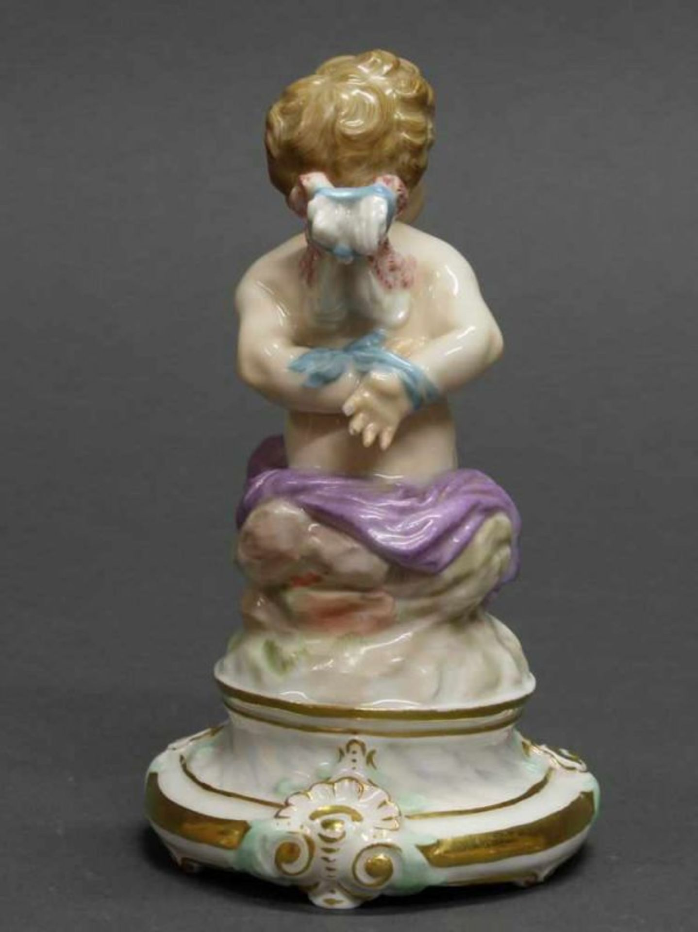 Porzellanfigur, "Gefesselter Amor", Meissen, 1850-1924, 1. Wahl, Modellnummer M 104, polychrom und - Image 2 of 2