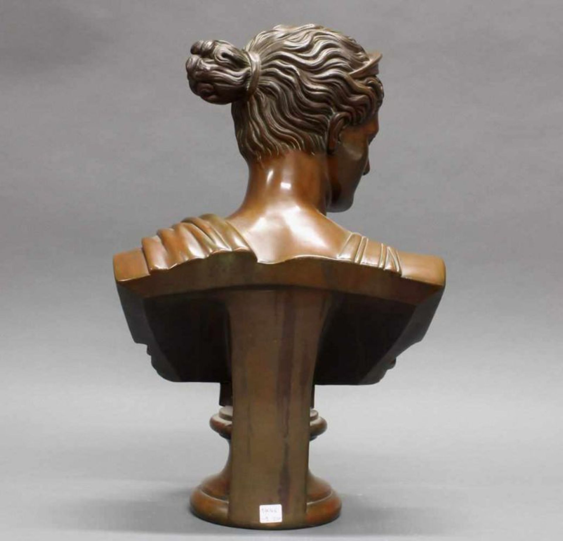 2 Terracottabüsten, bronziert, "Diana", "Apoll", nach antiken Vorbildern, 19./20. Jh., je 54 cm hoch - Image 4 of 8