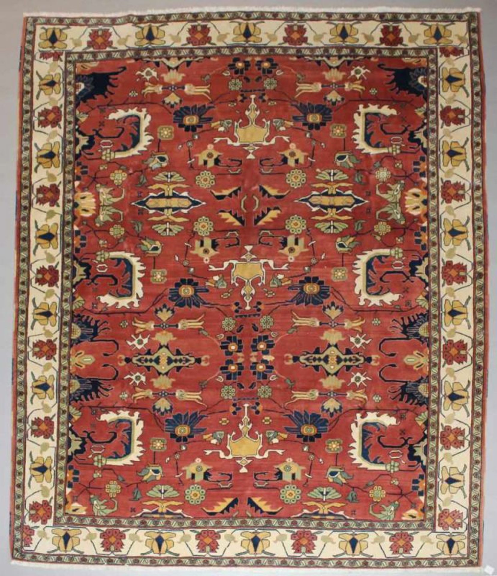 Uzbek, Afghanistan, ca. 3.00 x 2.60 m 20.00 % buyer's premium on the hammer price 19.00 % VAT on