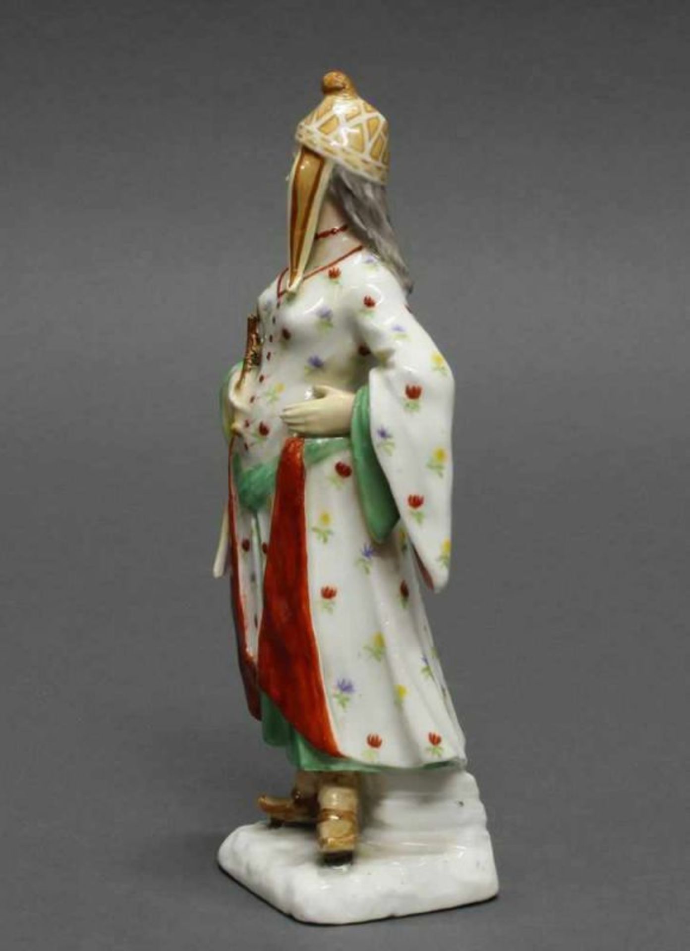 Porzellanfigur, "Orientalin", Meissen, Schwertermarke, um 1770, polychrom, Modellentwurf wohl von - Image 2 of 4