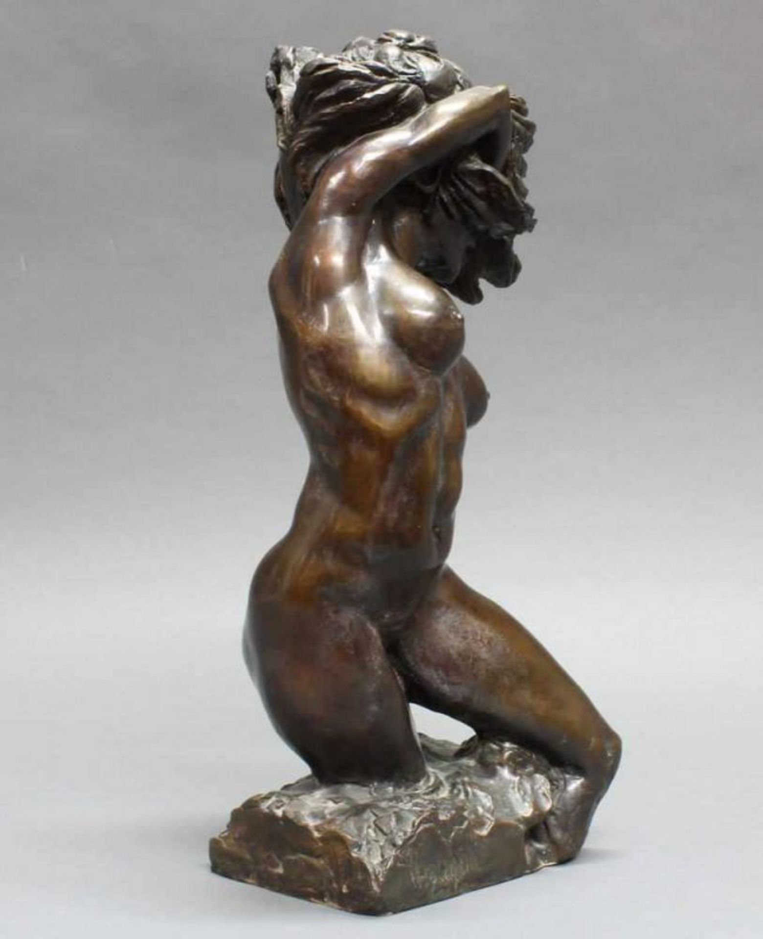 Bronze, "Nudo", bezeichnet Mongini, 42 cm hoch. Costanzo Mongini, 1918 Mailand - 1981 ebenda, - Image 2 of 6