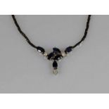 Collier, WG 585, 6 facettierte Saphire, 3 Diamanten, 9 g 20.00 % buyer's premium on the hammer price