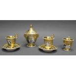 Zuckerdose, 3 Tassen, 2 Untertassen, um 1820, Porzellan, ungemarkt, Figurenszenen in