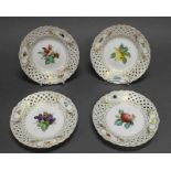 4 Durchbruchteller, Meissen, Schwertermarke, 1. Wahl, Fruchtmalerei, bunt, Goldrand, ø 18.5 cm 20.00