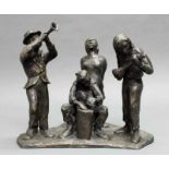 Bronze, dunkel patiniert, "Straßenmusikanten", auf der Trommel bezeichnet AMH, 28 cm hoch, 33 cm