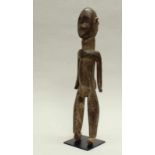 Stehende männliche Figur, Gurunsi, Burkina Faso, Afrika, authentisch, Holz, Metallsockel, 49 cm hoch