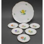 6 Schälchen, Meissen, Schwertermarke, 2. Wahl, oval, reliefiert, Blume 2, Goldrand, 15 x 11.8 cm;