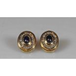 Paar Ohrstecker, WG/GG 585, 2 ovale Saphir-Cabochons, 16 kleine Besatz-Diamanten, 5 g 20.00 %