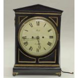 Bracket Clock, London, um 1810/20, schwarzes Holzgehäuse, Emailzifferblatt bezeichnet Beck London,