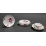 Tasse, 2 Untertassen, Deckeldose, Meissen, Schwertermarke, um 1770-1817, purpurfarbene