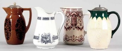 Kl. Konvolut Krüge Steinzeug, Villeroy & Boch, u.a., um 1900/20 4-tlg. Variier. Formen u. Größen.