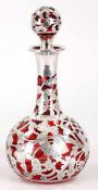Jugendstil-Karaffe Glas/Silber, Gorham Mfg Co., U.S.A., um 1900 Kugelförmiger Korpus m. hohem,