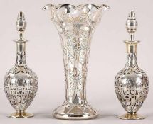 Paar Karaffen u. Vase Glas/999er Silber, Black, Starr & Frost, u.a., um 1900 Variier. Formen. Auf